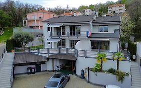 Villa Villa